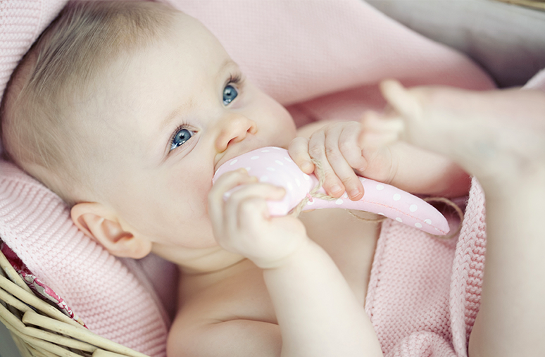 babysitter newborn