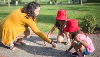 Summer Nannies 101: Everything Chicago Families Need to Know
